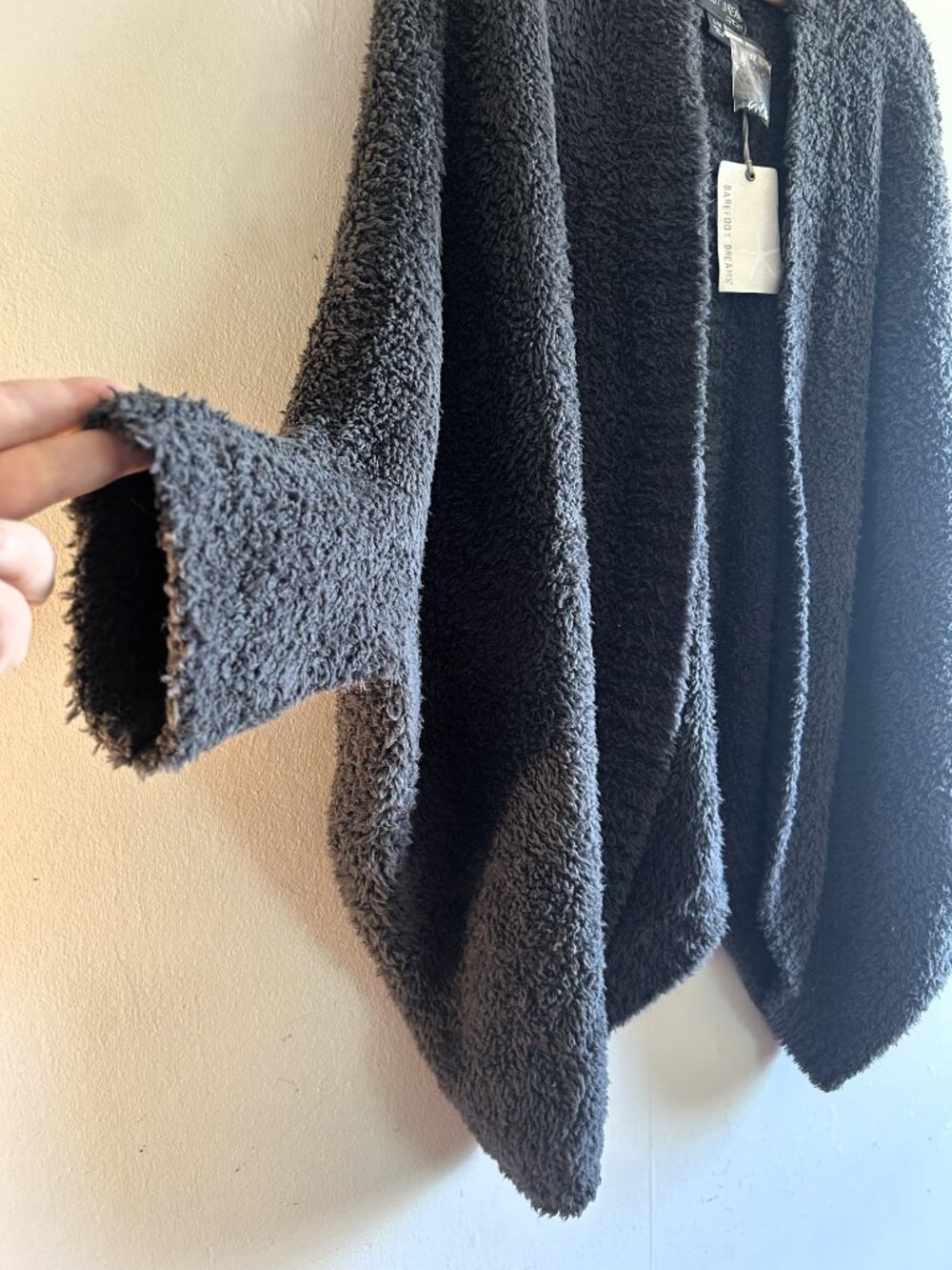 NWT Barefoot Dreams CozyChic Plush Teddy Batwing Cardigan, Charcoal Gray, L/XL - Picture 2 of 5